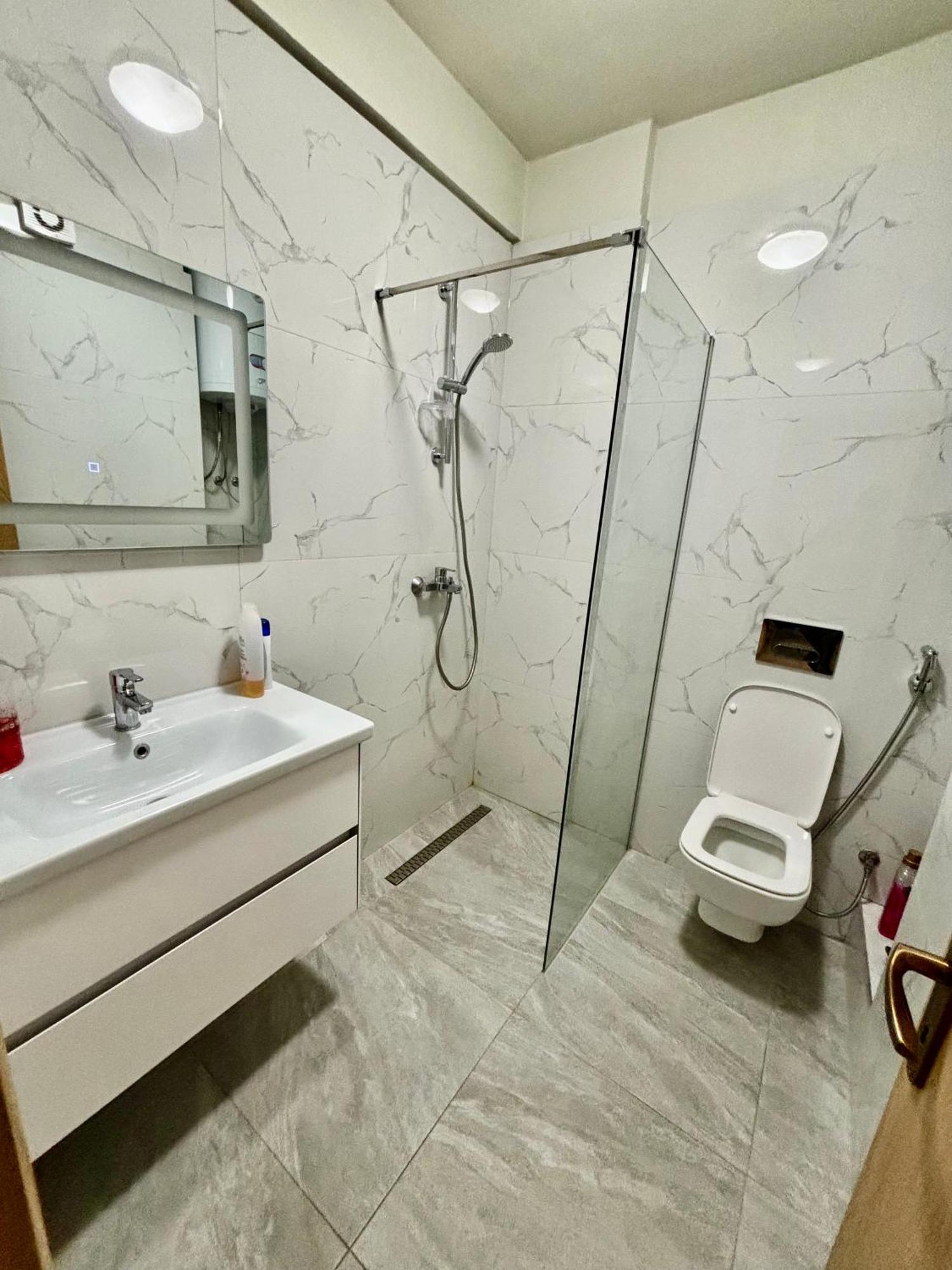 טיראנה Edi'S Apartament מראה חיצוני תמונה