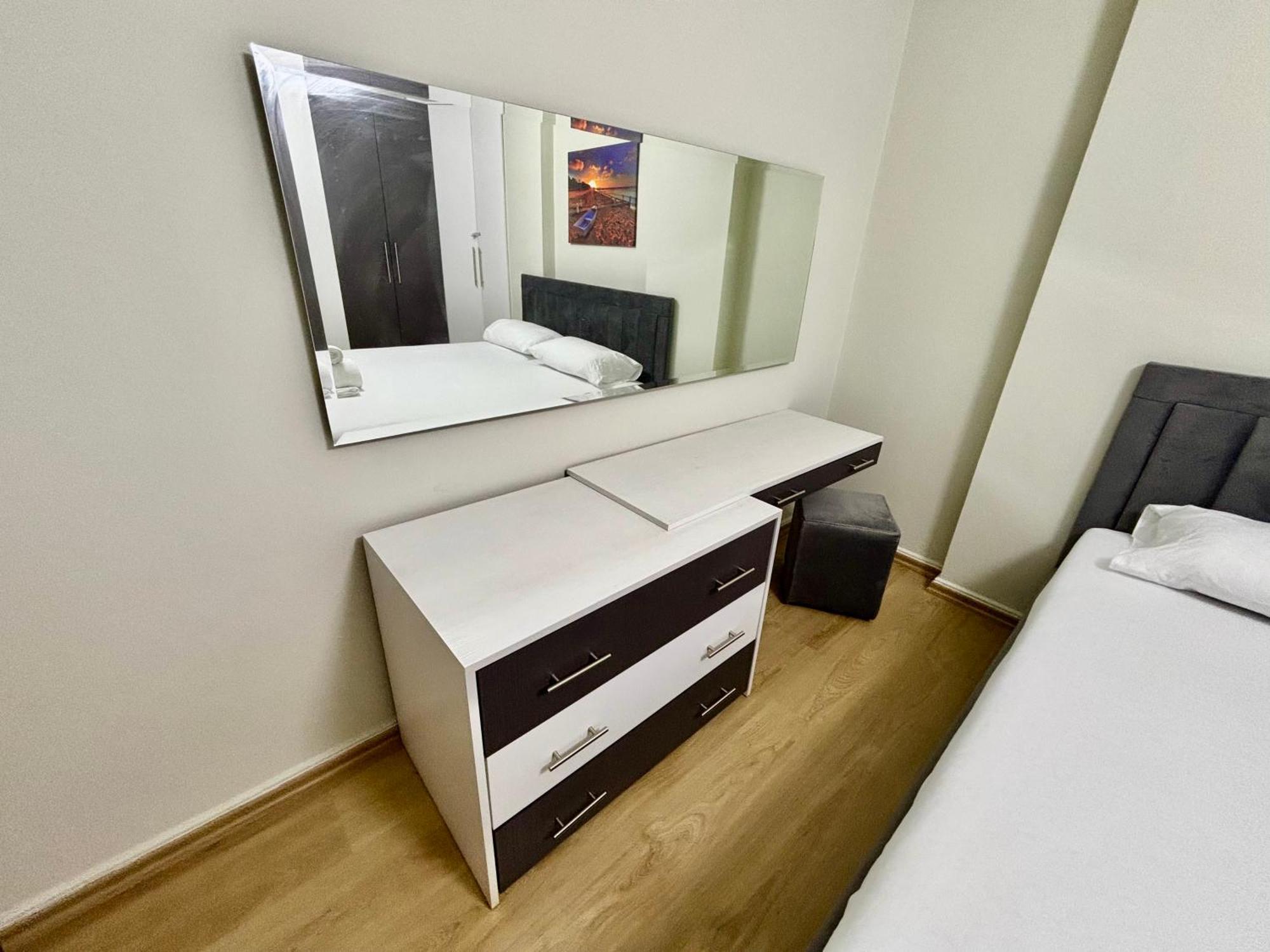 טיראנה Edi'S Apartament מראה חיצוני תמונה