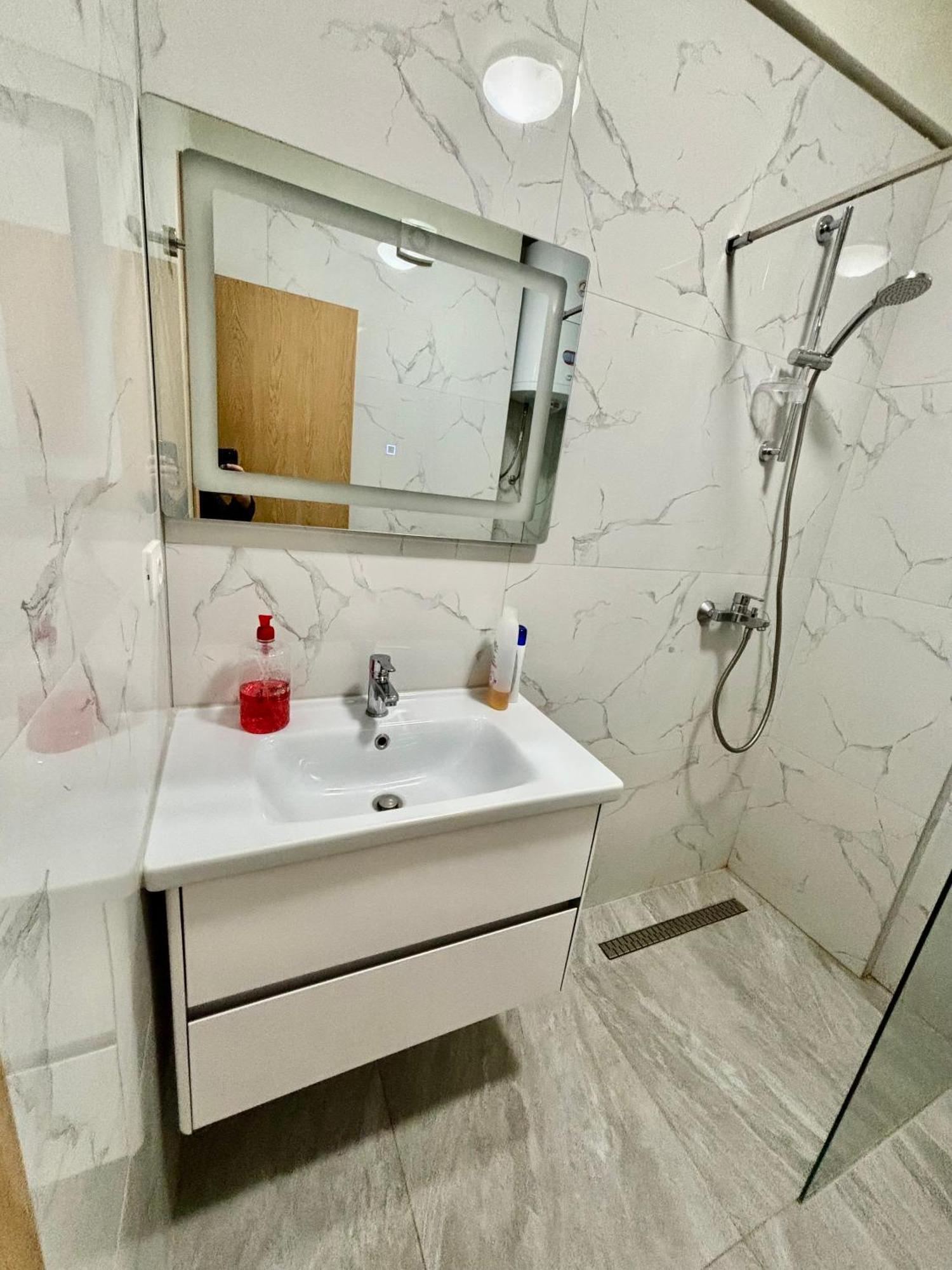 טיראנה Edi'S Apartament מראה חיצוני תמונה